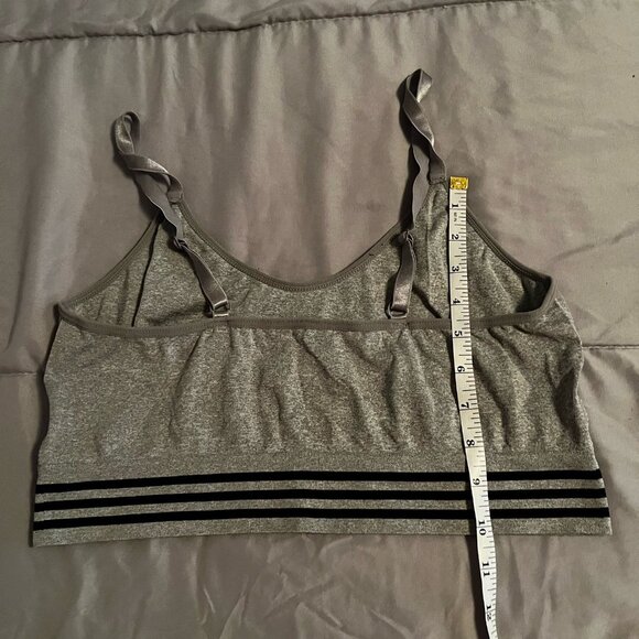 Size XL Juicy Grey and Black Sports Bra - Picture 4 of 4